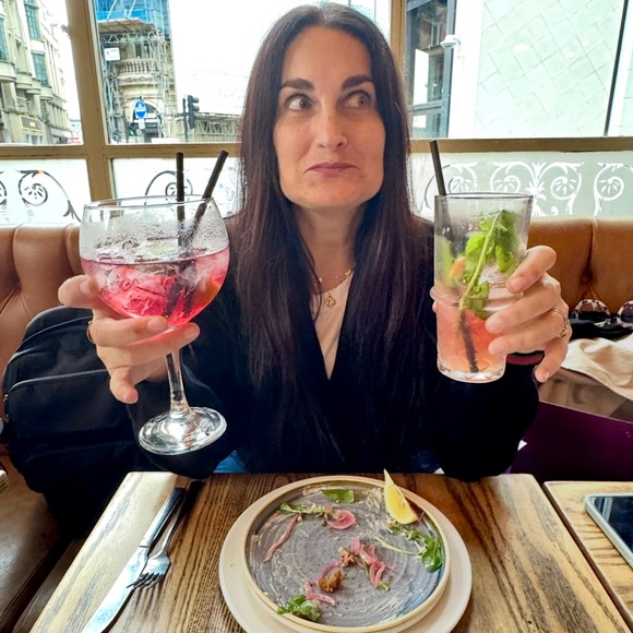 Hi! I’m Susan! - Picture 3 of 16